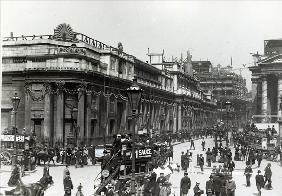 The Bank of England decorated for Queen Victoria''s Diamond Jubilee, 1897 (b/w photo) 