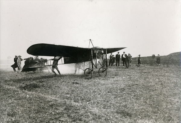 Louis Bleriot (1872-1936) at Eletot, near Fecamp, c.1909 (b/w photo)  from French Photographer