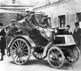 A Panhard-Levassor car winning the first prize, 1891 (b/w photo) 