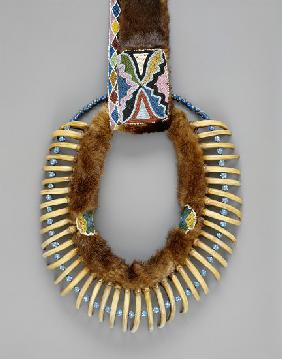 Bear claw necklace, Mesquakie