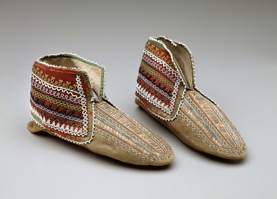 Pair of moccasins, Iroquois from American School