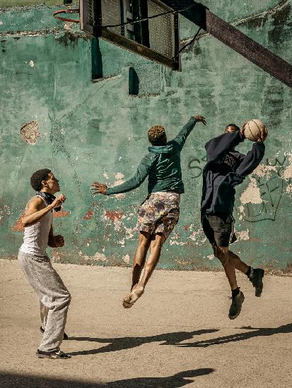 Basketball spielen