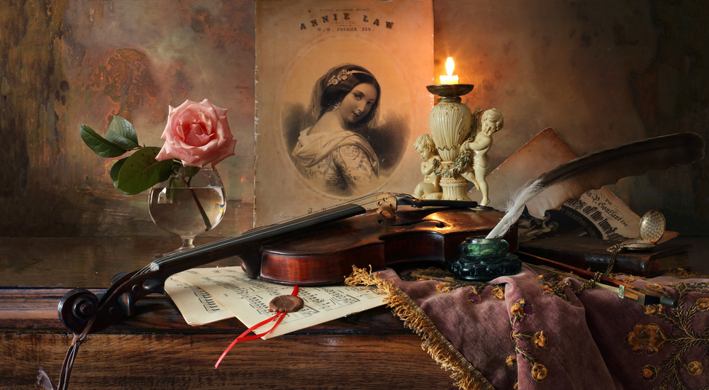 Stillleben mit Geige und Rose from Andrey Morozov