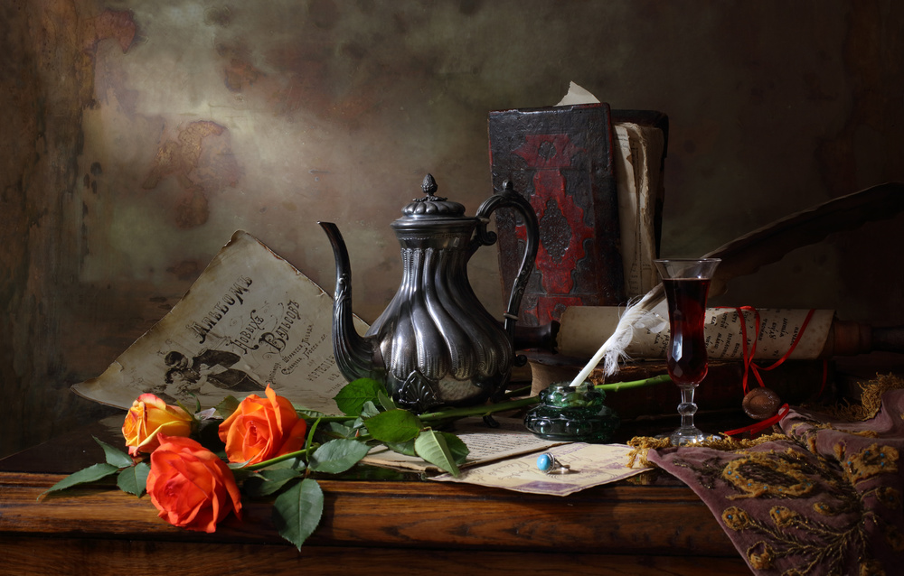 Stillleben mit Teekanne und Rosen from Andrey Morozov