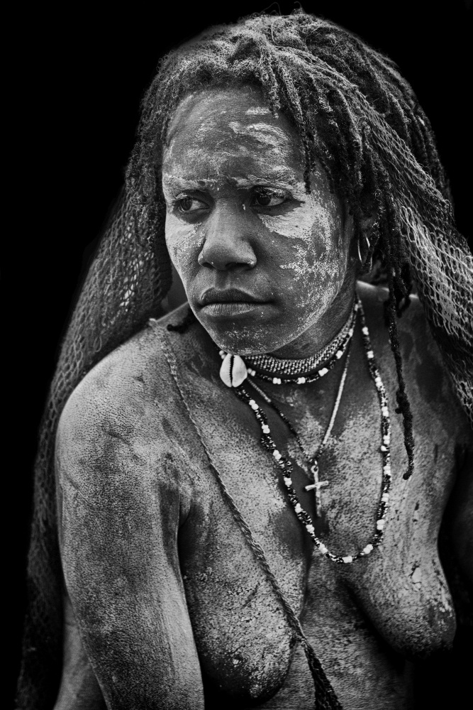 Papua-Frau from Angela Muliani Hartojo