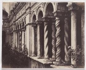 Rom: Säulen im Kreuzgang von San Giovanni in Laterano