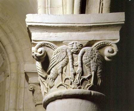 Column capital bearing symmetrically arranged storksfrom the hemicycle choir from Anonymous