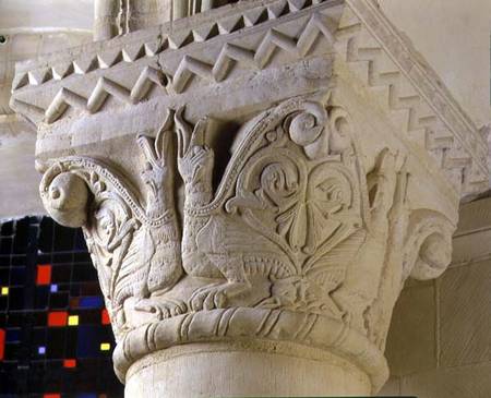 Column capital bearing symmetrically arranged grotesquesfrom the hemicycle choir from Anonymous