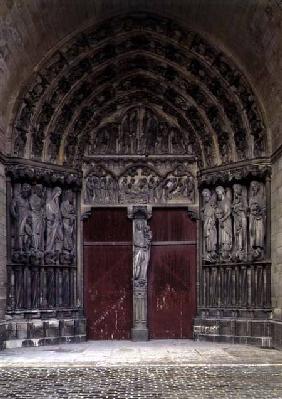 Central portal of the west facade with tympanum depicting The Triumph of the Virgin