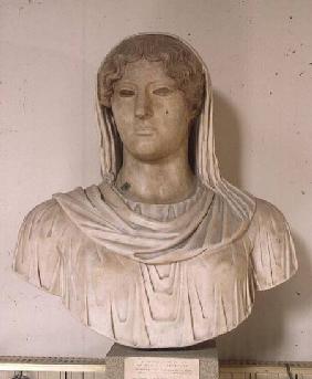 Marble head of AphroditeSasendra di Caiamide