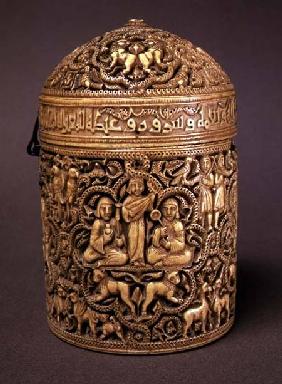 Pyx with relief depicting the pleasures of courtly lifefrom Cordoba