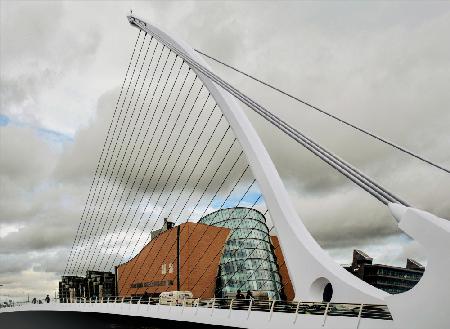 Samuel-Bekett-Brücke bei Calatrava – Dublin,Irland