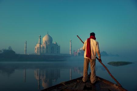 Ewiges Segeln im Taj Mahal