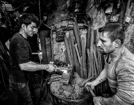 Der traditionelle Schmiedeberuf in der Stadt Mossul
