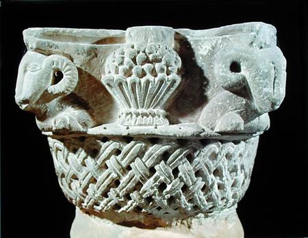 Capital in the form of a basket with ram's heads and grapes, from the Monastery of St. Jeremiah, Sak from Coptic