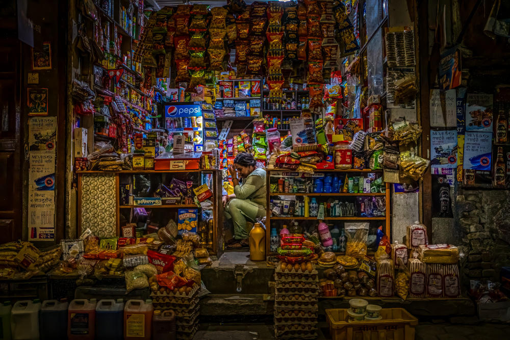 Dieser verrückte kleine Laden (Straßen von Kathmandu bei Nacht) from Doron Margulies