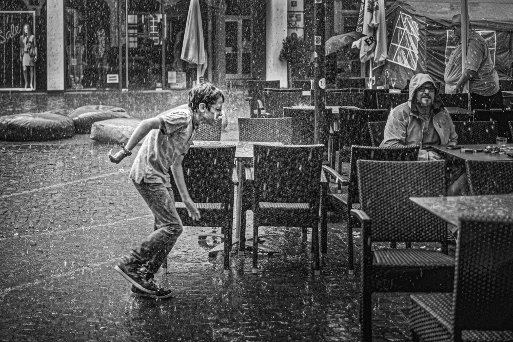 Plötzlicher Donner und Regen from Eiji Yamamoto