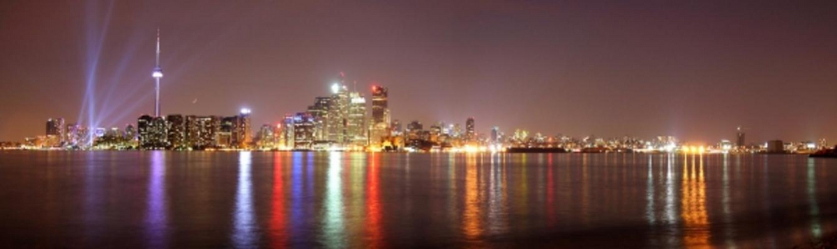 Toronto Skyline by night from Fabian Schneider