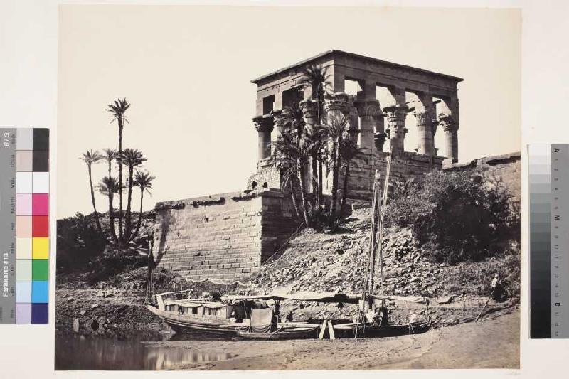 Der Kiosk des Trajan auf der Nilinsel Philae from Francis Frith