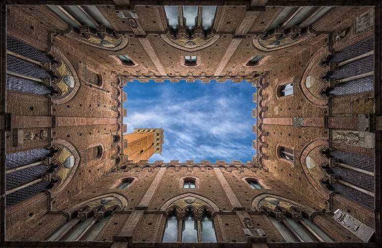 Palazzo Pubblico - Siena - NV from Frank Smout Images
