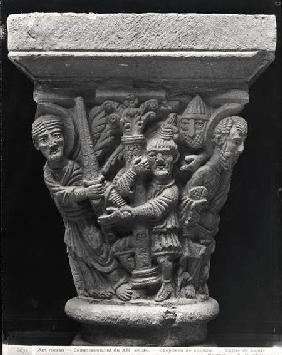 Capital of a column (stone)