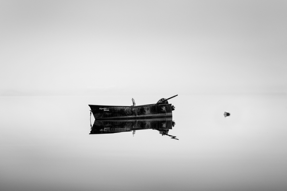 Boot im Nebel from George Digalakis