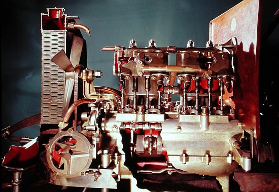 De Dion-Bouton cylinder engine from Georges Bouton