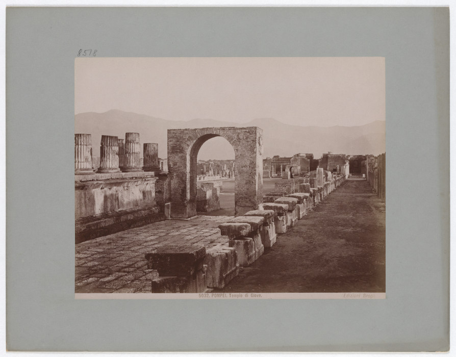 Pompei: Tempio di Giove, No. 5032 from Giacomo Brogi