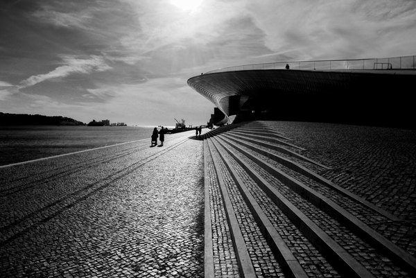 Sun by the Tejo from Guilherme Pontes
