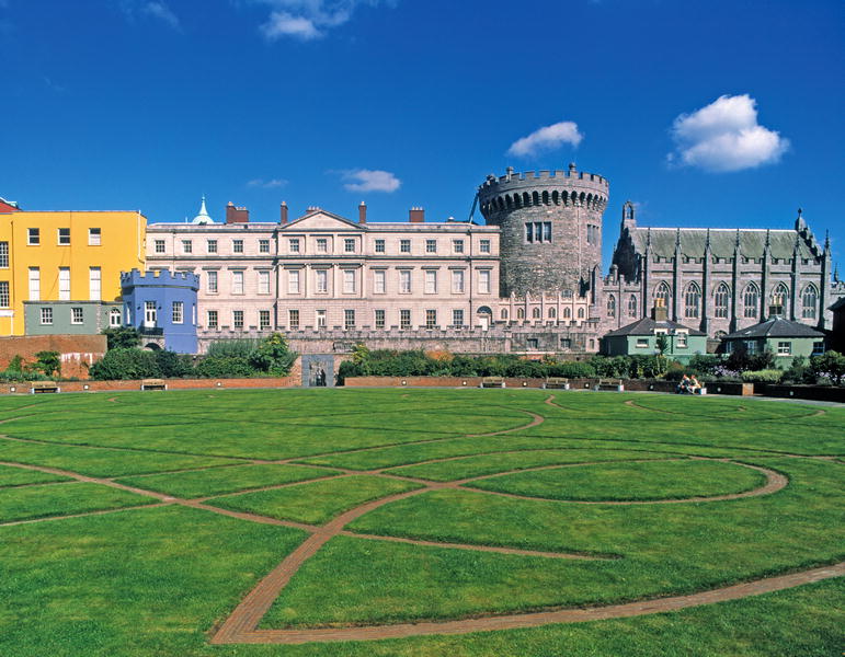 Dublin Castle, view from the gardens (photo)  from Irish School