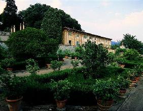 Limonaia and garden, Villa di Celle (photo)