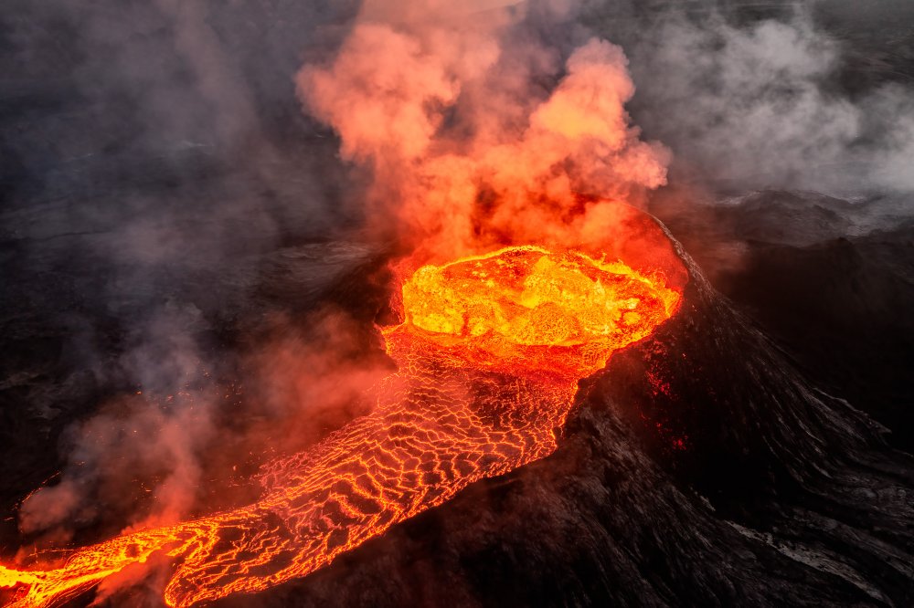 Vulkanausbruch from James Bian