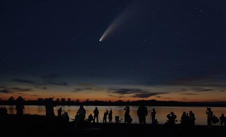 Den Kometen Neowise einfangen