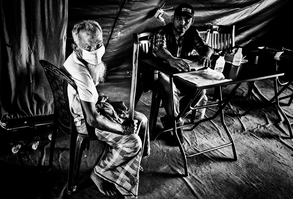Rohingya-Flüchtling im medizinischen Lager – Bangladesch from Joxe Inazio Kuesta Garmendia