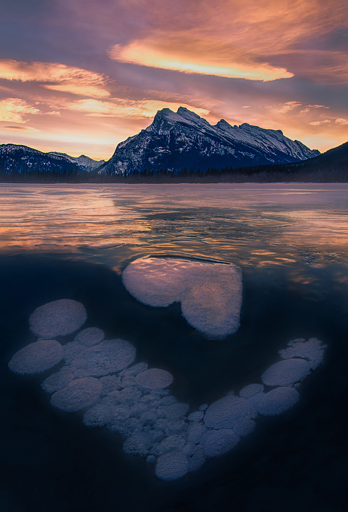 Eisblasen in Vermilion Lakes from Leah Xu