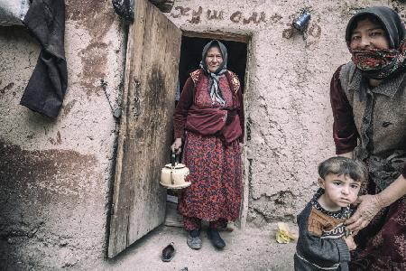 Tadschikische Frauen / Siedlung Darachtysurch
