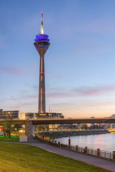 Rheinturm Düsseldorf