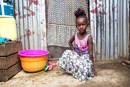 Kleine Lady, Portrait Mädchen in Nairobi, Kenia, Kenya