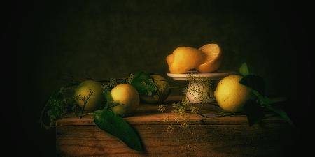 Stillleben sonnige Zitronen