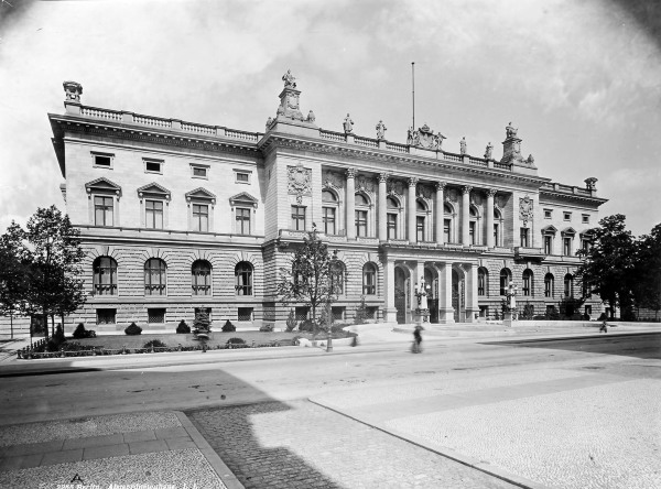 Abgeordnetenhaus Preuß.Landtag/Foto Levy from 