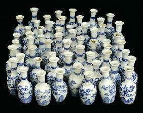 A Selection Of Chinese Vases Recovered From The Nanking Cargo