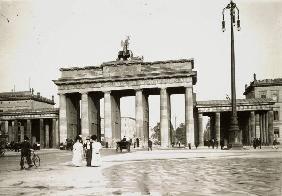 Brandenburger Tor,Ansicht v.Westen/Foto