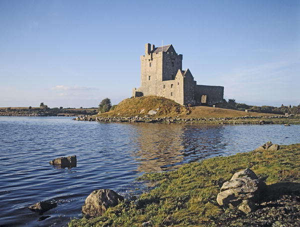 Dunguaire Castle (photo)  from 