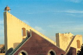 Jantar Mantar astronomical observatory (photo) 