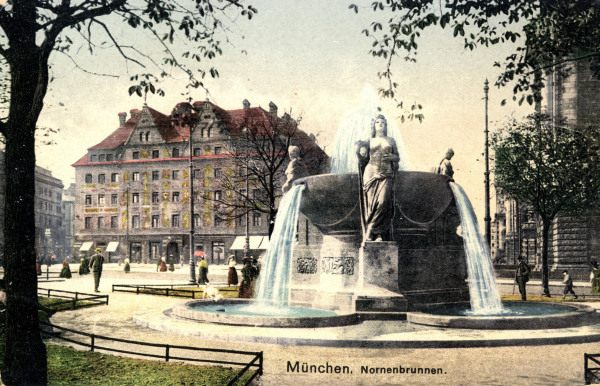 München, Nornenbrunnen from 