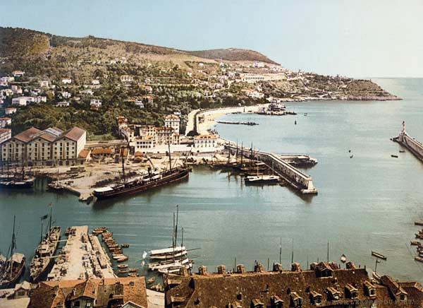 Nizza, Port de Limpia from 