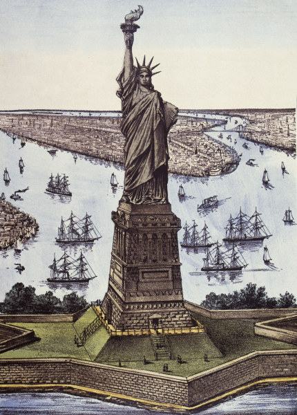 New York , Statue of Liberty from 