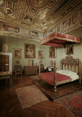 Rome / St Angelo s Castle / Bedroom