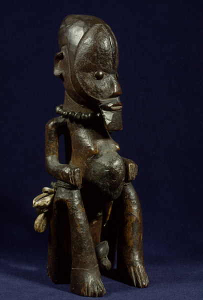 Sitzende Figur, Teke, Kongo / Holz from 