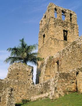 The cathedral ruins (photo) 